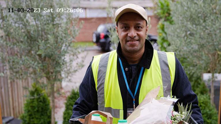 Annke Whiffle, 1080P HD WLAN Video-Türklingel, 148° Sicht, 4800mAh Akku, Bewegungserkennung, Zwei-Wege-Audio, Cloud- & Kartenspeicher, Alexa 7 Annke Whiffle, 1080P HD WLAN Video-Türklingel, 148° Sicht, 4800mAh Akku, Bewegungserkennung, Zwei-Wege-Audio, Cloud- & Kartenspeicher, Alexa – Bild 5